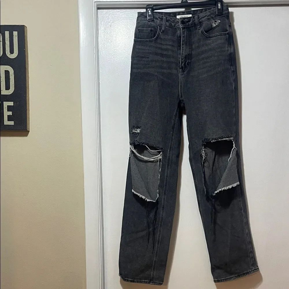 Pacsun 90s boyfriend jeans, distressed size 28